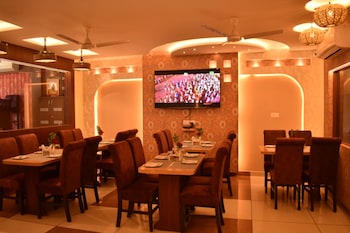 Hotel Kailash Near Deoria Baraon Rd,,3 star