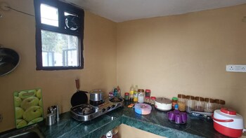 Manaskhand Homestay Ranikhet Near Nh109,,2 star