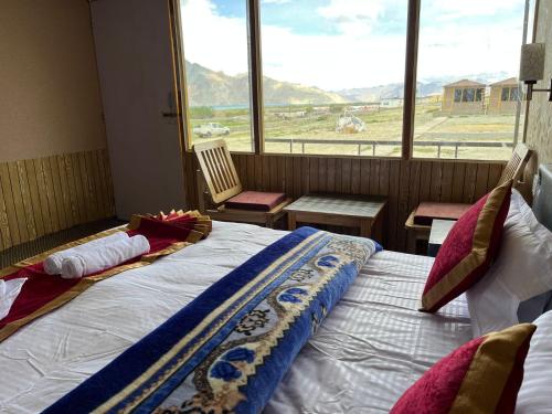 the hidden heaven cottage pangong