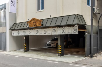 cave ryokan hotel anook daejeon yuseong