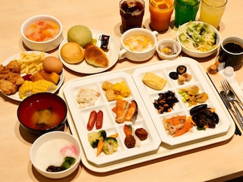 rita hotel namba