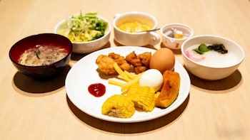 rita hotel namba