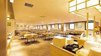 rita hotel namba