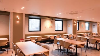 rita hotel namba