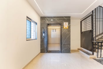 itsy hotels sri nidhi executive