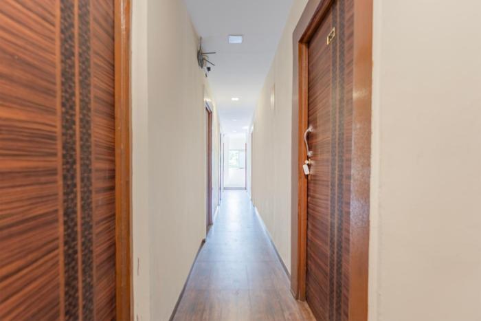 itsy hotels sri nidhi executive