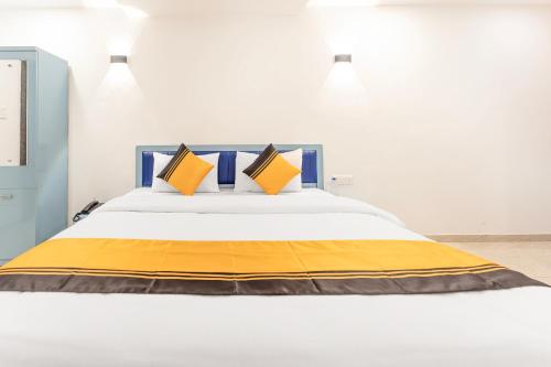 itsy hotels sri nidhi executive