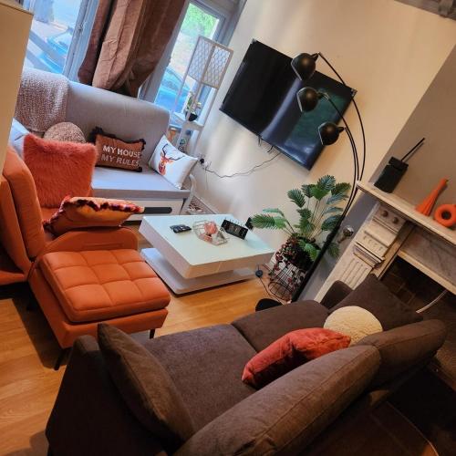 Glams Victoria Apartment,,2 star