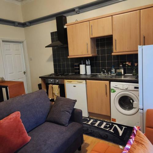 glams victoria apartment