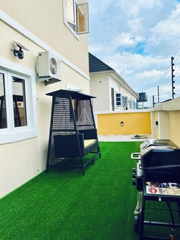 Risacare Luxury Apartment,,5 star