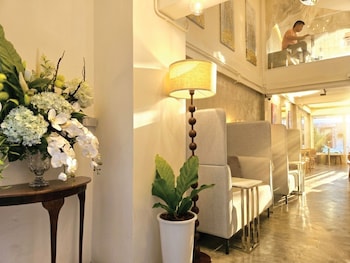 Urban Vibe Bangkok,,3 star