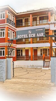 hotel ech aar kargil