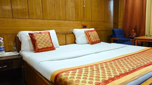 hotel ech aar kargil