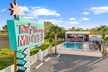 the pink flamingo boutique motel