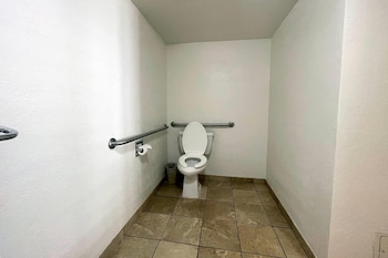 Howard Johnson By Wyndham Tempe University/Phoenix,,2 star