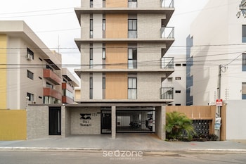 studio in condo with pool in intermares unt0403