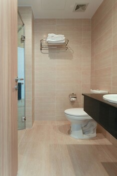 leono coast hotel phu quoc