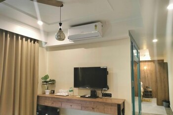 Hotel Abhijit,,3 star
