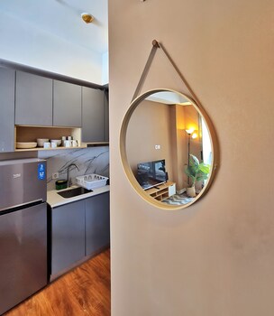 arlo by sanliving 2br hublife mall
