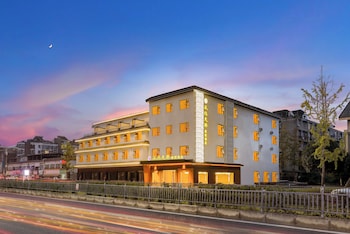 fengyin tianjiao cinema hotel