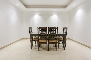 hotel aiims 20 four 7
