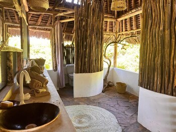 Kwa Simba Lodge,,3 star