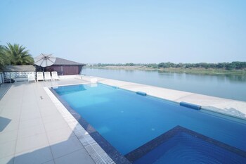 Riviera Resort And Hotels,,3 star