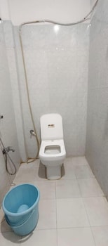 Hotel Krishna Inn,,2 star