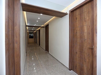 Hotel New M.I. Plaza,,3 star