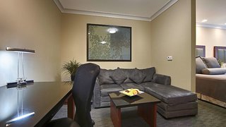 Best Western Plus Avita Suites,Los Angeles>>El Camino Village,3 star