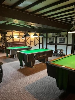 Moorville Hall Hotel,,2 star