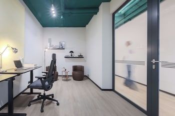 solo society hybrid hotel vilnius