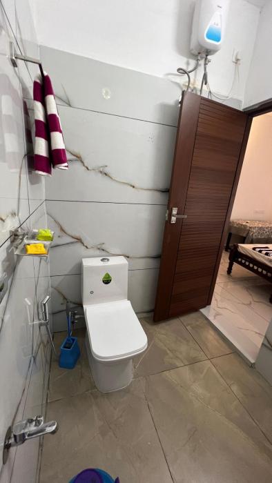 little chandhana guest house