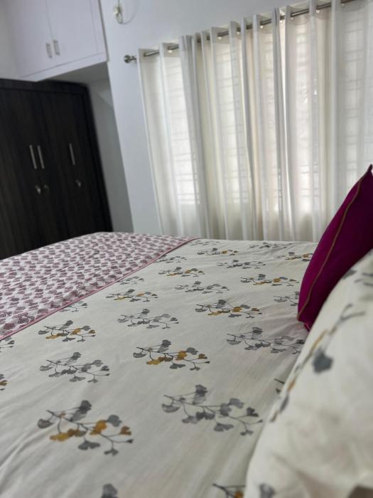 little chandhana guest house
