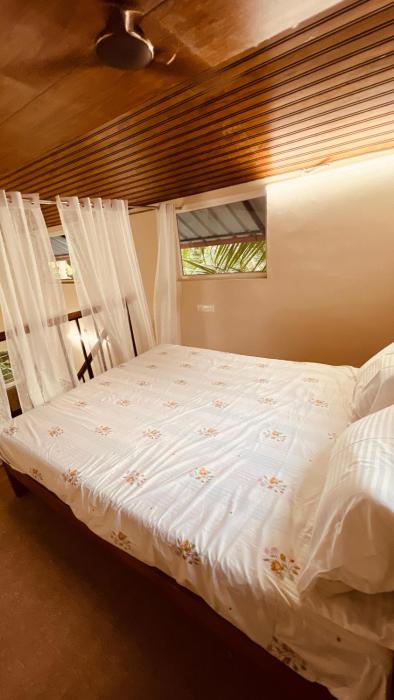 little chandhana guest house