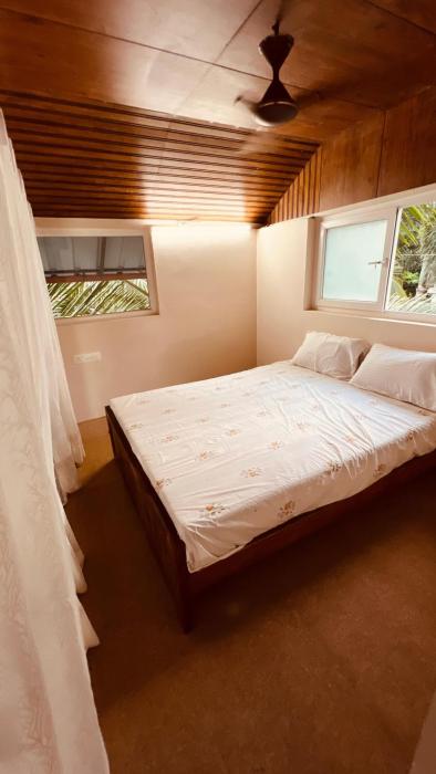 little chandhana guest house