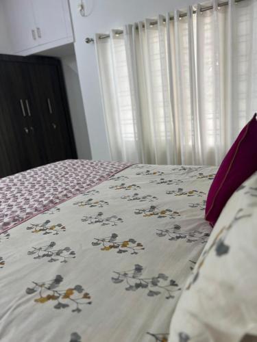 little chandhana guest house