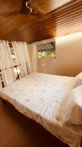 little chandhana guest house