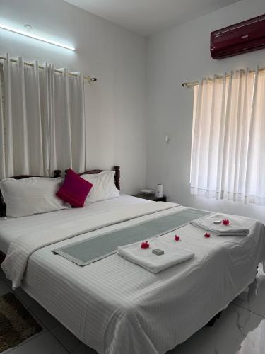 little chandhana guest house