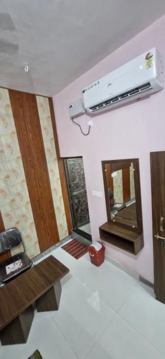 hanumant kripa paying guest house