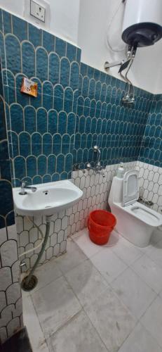 hanumant kripa paying guest house