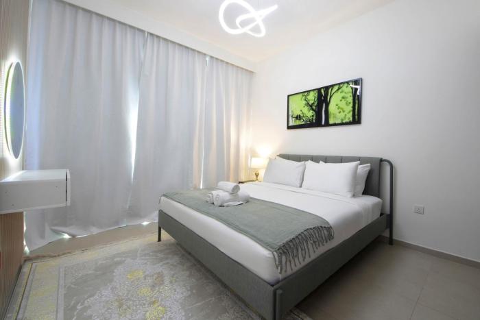 spacious 2bhk boulevard heights
