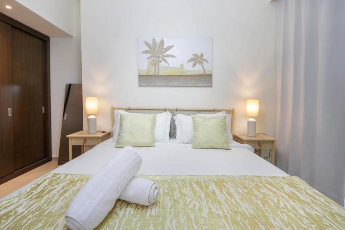 spacious 2bhk boulevard heights