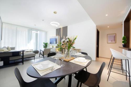 spacious 2bhk boulevard heights