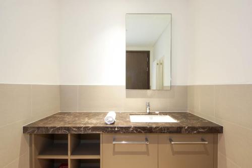 spacious 2bhk boulevard heights