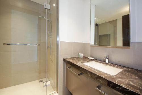 spacious 2bhk boulevard heights