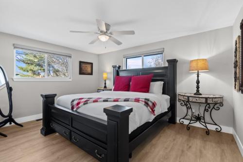 berthoud basecamp private hot tub and backyard oasis