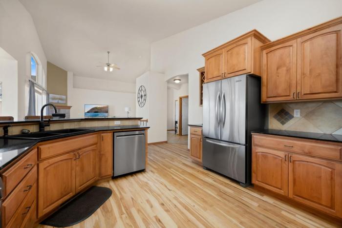cabin style group retreat near rmnp lakes and golf