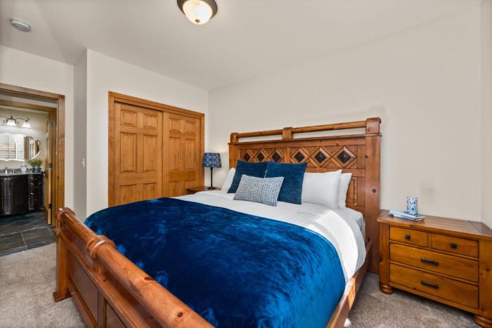 cabin style group retreat near rmnp lakes and golf