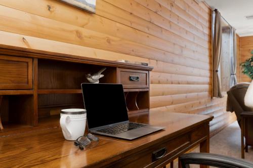 cabin style group retreat near rmnp lakes and golf